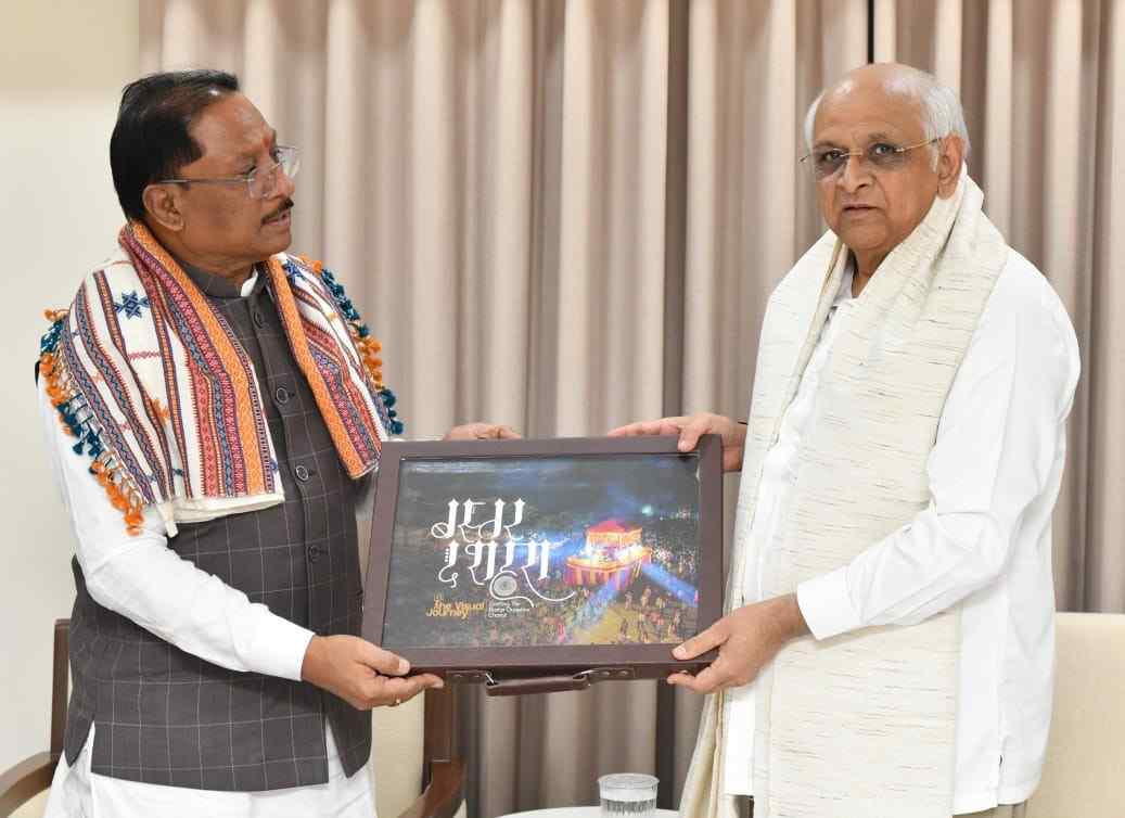 मुख्यमंत्री विष्णु देव साय ने गांधीनगर में गुजरात के मुख्यमंत्री भूपेंद्र पटेल से की सौजन्य भेंट