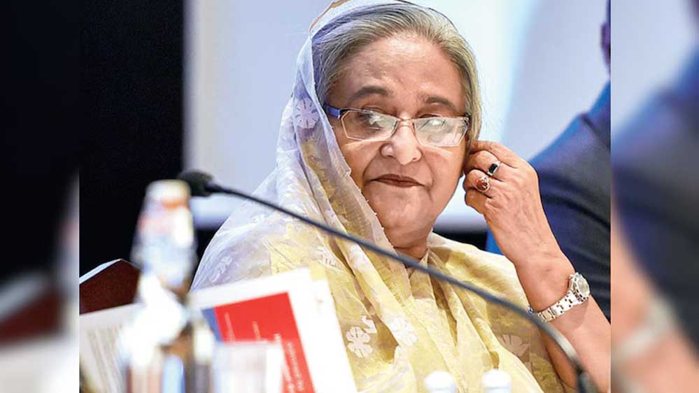 शेख हसीना के बैंक लॉकर की जांच: सरकारी एजेंसियों के अनुसार 9 किलो सोने के गहने बरामद शेख हसीना के बैंक लॉकर की जांच: सरकारी एजेंसियों के अनुसार 9 किलो सोने के गहने बरामद