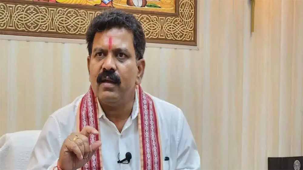 बिहार चुनाव प्रचार में गरमी: उपमुख्यमंत्री विजय शर्मा का राहुल-तेजस्वी पर तीखा प्रहार, SIR मतदाता सूची शुद्धिकरण पर जोर बिहार चुनाव प्रचार में गरमी: उपमुख्यमंत्री विजय शर्मा का राहुल-तेजस्वी पर तीखा प्रहार, SIR मतदाता सूची शुद्धिकरण पर जोर