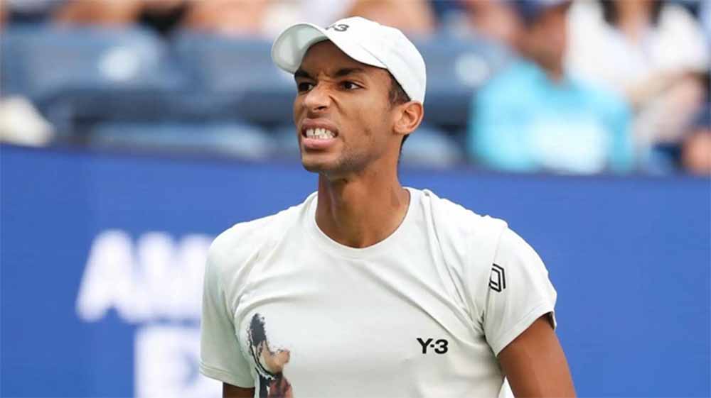 ऑगर अलियासिमे एटीपी फ़ाइनल्स के सेमीफ़ाइनल में ऑगर अलियासिमे एटीपी फ़ाइनल्स के सेमीफ़ाइनल में