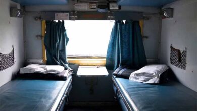 रेलवे ने बदले टिकट बुकिंग के नियम! अब तय हुआ सोने का समय, लोअर बर्थ इन्हें मिलेगी रेलवे ने बदले टिकट बुकिंग के नियम! अब तय हुआ सोने का समय, लोअर बर्थ इन्हें मिलेगी