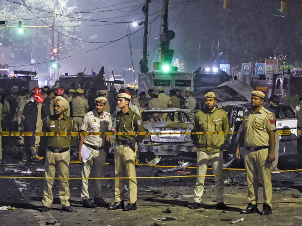 दिल्ली ब्लास्ट केस: 13 लोगों से पूछताछ तेज, आज मिल सकती है पहली FSL रिपोर्ट