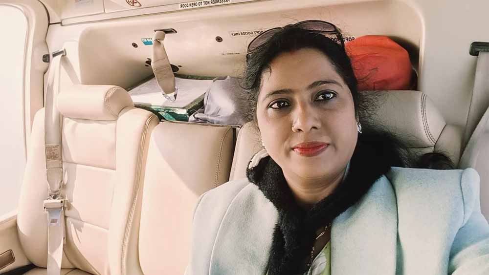 जबलपुर SIR: उत्कृष्ट कार्य पर बीएलओ को प्रशासन ने हेलीकॉप्टर सैर का दिया इनाम