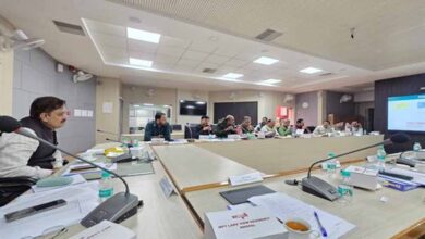 एसआईआर कार्य के लिए प्रत्येक मतदाता के घर अनिवार्य रूप से जाएं बीएलओ