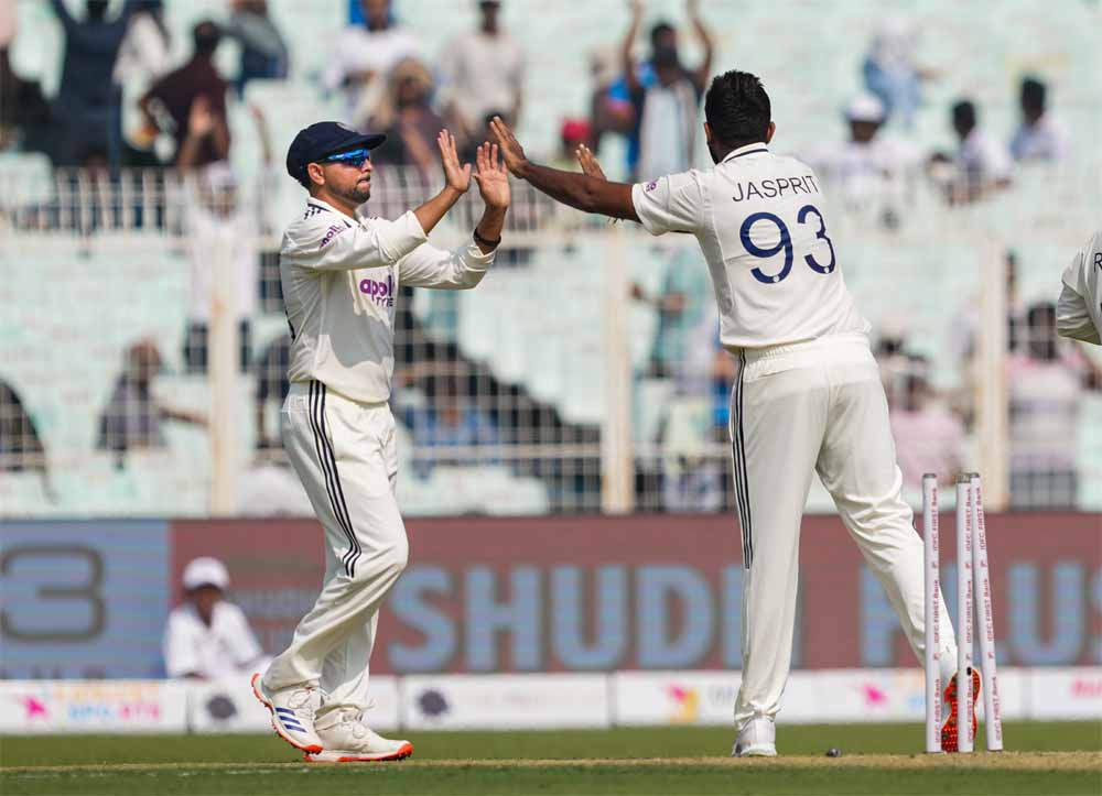 द. अफ्रीका 159 पर ढेर, बुमराह ने लिया करियर का ‘घातक पंजा’ द. अफ्रीका 159 पर ढेर, बुमराह ने लिया करियर का ‘घातक पंजा’