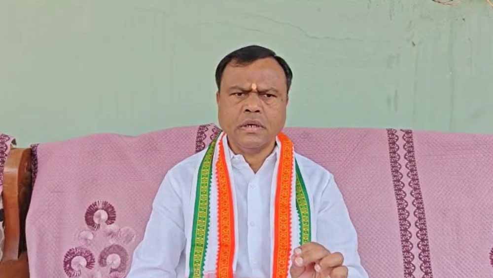 धान खरीदी में सुस्ती: PCC चीफ बैज का आरोप—सरकार की लापरवाही से किसान परेशान धान खरीदी में सुस्ती: PCC चीफ बैज का आरोप—सरकार की लापरवाही से किसान परेशान