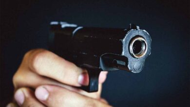 सपा नेता के बेटे की गोली मारकर हत्या, दूसरे युवक को सिर में गोली — इलाके में सनसनी