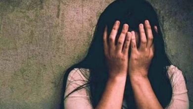 गुजरात में दिल दहला देने वाली वारदात: किशोर ने भाई की हत्या कर गर्भवती भाभी को भी मौत के घाट उतारा गुजरात में दिल दहला देने वाली वारदात: किशोर ने भाई की हत्या कर गर्भवती भाभी को भी मौत के घाट उतारा