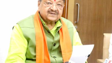 कैलाश विजयवर्गीय का बयान: मदरसों में पढ़ाने वालों की जानकारी सरकार के पास होनी चाहिए कैलाश विजयवर्गीय का बयान: मदरसों में पढ़ाने वालों की जानकारी सरकार के पास होनी चाहिए