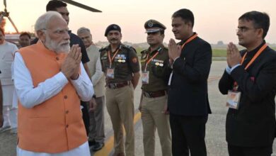 प्रधानमंत्री नरेंद्र मोदी का काशी में भव्य स्वागत