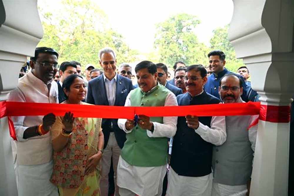 टूरिस्ट हेली सर्विस का उठाएं भरपूर लाभ : मुख्यमंत्री डॉ. यादव