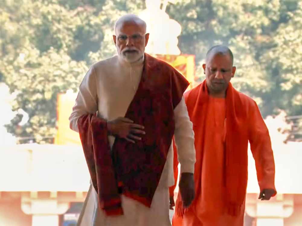 नहीं दरिद्र, कोउ दुखी ना दीना… तुलसी की चौपाई से PM मोदी का बड़ा संदेश, जानिए मुख्य बातें