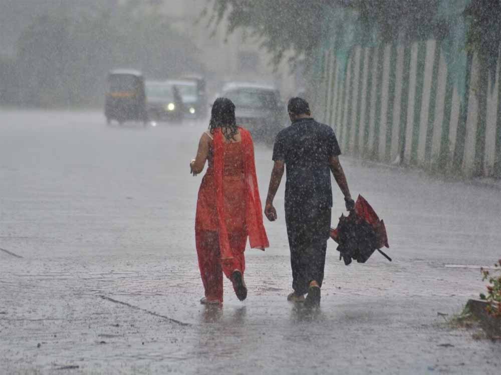 नवंबर में बदलेगा मौसम का मिजाज: IMD ने दी चेतावनी, कई राज्यों में सामान्य से ज़्यादा बारिश के आसार नवंबर में बदलेगा मौसम का मिजाज: IMD ने दी चेतावनी, कई राज्यों में सामान्य से ज़्यादा बारिश के आसार