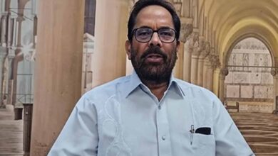 राहुल गांधी पर नकवी का निशाना: बोले– महागठबंधन के साथी खुद को ठगा हुआ महसूस कर रहे