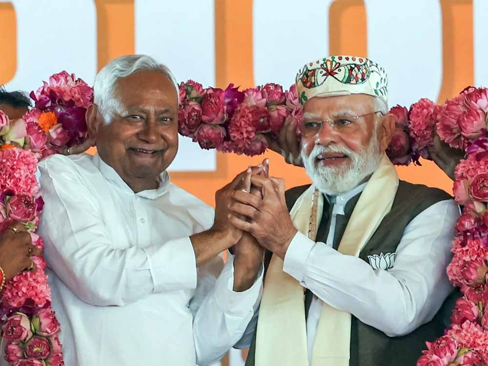 बिहार में NDA की लहर! सर्वे में BJP नंबर-1, RJD और JDU की हालत पतली बिहार में NDA की लहर! सर्वे में BJP नंबर-1, RJD और JDU की हालत पतली