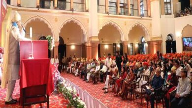 कर्म और परिश्रम से जो मिलता उसी में सच्चा आनंद : राज्यपाल पटेल कर्म और परिश्रम से जो मिलता उसी में सच्चा आनंद : राज्यपाल पटेल