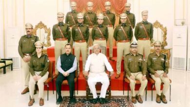 आमजन के प्रति सहानुभूति कथनी करनी में दिखें-राज्यपाल मंगुभाई पटेल आमजन के प्रति सहानुभूति कथनी करनी में दिखें-राज्यपाल मंगुभाई पटेल