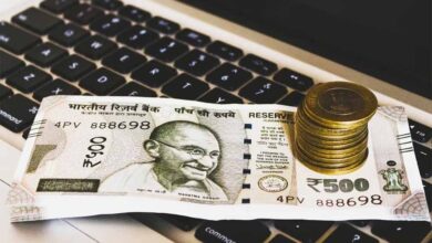 क्या लौटेगी पुरानी पेंशन? 8वें वेतन आयोग की शर्तों से संकेत तेज़ क्या लौटेगी पुरानी पेंशन? 8वें वेतन आयोग की शर्तों से संकेत तेज़