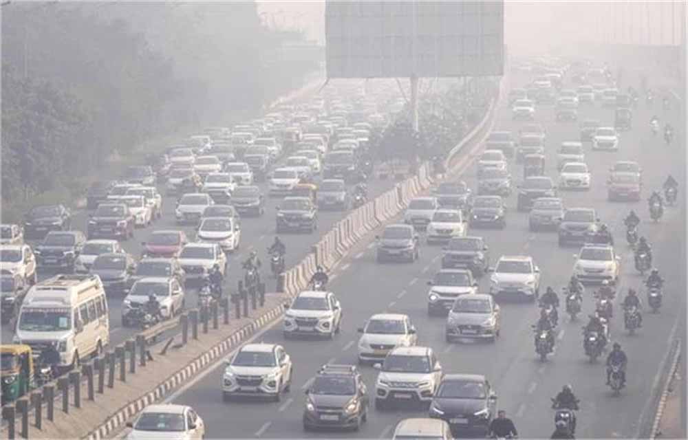 दिल्ली प्रदूषण पर PMO सख्त, EV को बढ़ावा देने के लिए दिए बड़े निर्देश