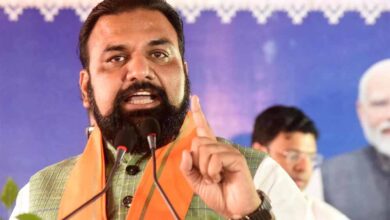 तारापुर में सम्राट चौधरी को सीधी टक्कर! जानिए कौन हैं जनसुराज के उम्मीदवार डॉ. संतोष सिंह