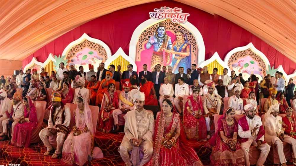 उज्जैन में अद्भुत आयोजन: CM के बेटे डॉ. अभिमन्यु सहित 21 कन्याओं का सामूहिक विवाह सम्पन्न