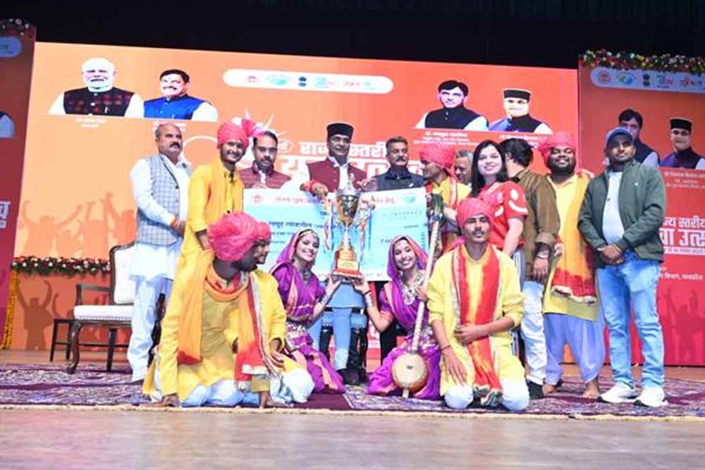 शक्तिशाली राष्ट्र निर्माण में युवाओं की महत्वपूर्ण भूमिका : मंत्री सारंग