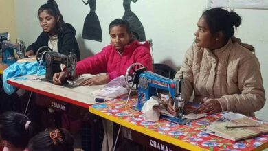 उप मुख्यमंत्री ने सिलाई प्रशिक्षण केन्द्र का किया निरीक्षण उप मुख्यमंत्री ने सिलाई प्रशिक्षण केन्द्र का किया निरीक्षण