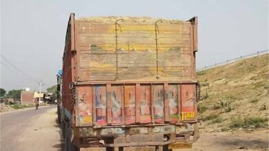 अवैध पासिंग रैकेट का भंडाफोड़: ट्रकों से 7000 रुपए वसूली, RTO-खनन अफसर शामिल!