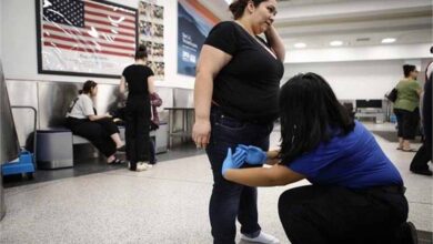 ट्रंप की नई वीज़ा पॉलिसी से भारतीयों में चिंता! सामान्य बीमारियों वाले भी नहीं जा सकेंगे अमेरिका? ट्रंप की नई वीज़ा पॉलिसी से भारतीयों में चिंता! सामान्य बीमारियों वाले भी नहीं जा सकेंगे अमेरिका?