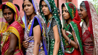 बिहार चुनाव: पहले चरण के वोटिंग आंकड़ों में बदलाव, चुनाव आयोग ने जारी किया नया डेटा बिहार चुनाव: पहले चरण के वोटिंग आंकड़ों में बदलाव, चुनाव आयोग ने जारी किया नया डेटा