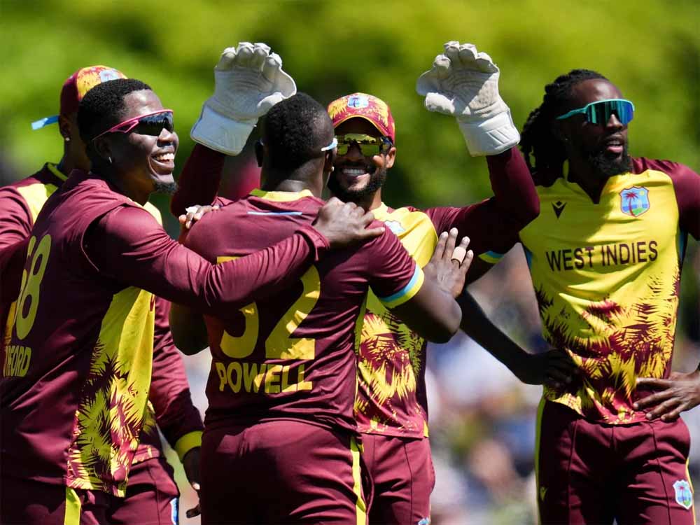 6 साल बाद ओपनर की धमाकेदार वापसी! वेस्टइंडीज ने वनडे टीम में शामिल किए दो नए चेहरे 6 साल बाद ओपनर की धमाकेदार वापसी! वेस्टइंडीज ने वनडे टीम में शामिल किए दो नए चेहरे