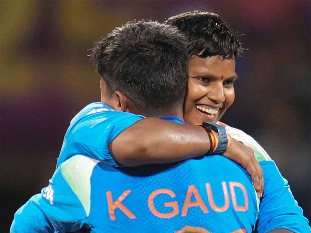 WPL 2025 Auction: दीप्ति शर्मा से हीली तक, किन स्टार खिलाड़ियों पर बरसेगा करोड़ों का धन WPL 2025 Auction: दीप्ति शर्मा से हीली तक, किन स्टार खिलाड़ियों पर बरसेगा करोड़ों का धन