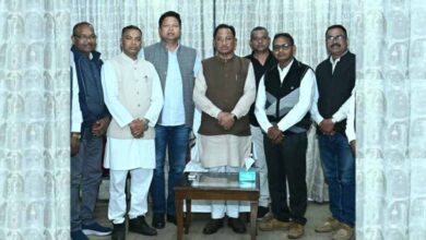 CM साय से मिले हल्बा-हल्बी समाज के प्रतिनिधि, शहीद गेंद सिंह शहादत दिवस समारोह का दिया न्योता