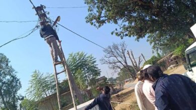 विद्युत विभाग का बड़ा एक्शन, 88 बकायादारों के काटे गए कनेक्शन विद्युत विभाग का बड़ा एक्शन, 88 बकायादारों के काटे गए कनेक्शन