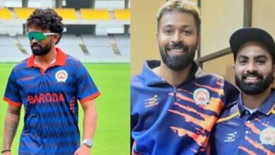 डेब्यू T20 में धमाका: अमित पासी ने 44 गेंदों में जड़ा शतक, बनाया विश्व रिकॉर्ड डेब्यू T20 में धमाका: अमित पासी ने 44 गेंदों में जड़ा शतक, बनाया विश्व रिकॉर्ड