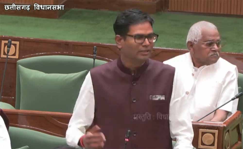 छत्तीसगढ़ विधानसभा शीतकालीन सत्र: वित्त मंत्री ओपी चौधरी ने पेश किया 35,000 करोड़ का अनुपूरक बजट छत्तीसगढ़ विधानसभा शीतकालीन सत्र: वित्त मंत्री ओपी चौधरी ने पेश किया 35,000 करोड़ का अनुपूरक बजट