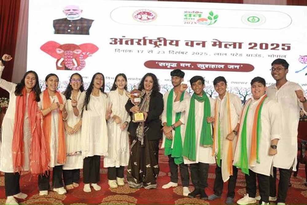 वन मेले में वनोपज एवं हर्बल उत्पाद से निर्मित औषधियों की बढ़ी मांग वन मेले में वनोपज एवं हर्बल उत्पाद से निर्मित औषधियों की बढ़ी मांग