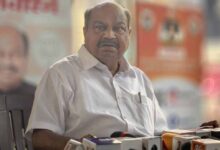 गांधी प्रतिमा के सामने कांग्रेस का प्रदर्शन शर्मनाक: पुरंदर मिश्रा, सोनिया-राहुल पर साधा निशाना