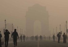 दिल्ली में सर्दी–कोहरे के साथ बढ़ा प्रदूषण का कहर, IMD ने जारी किया येलो अलर्ट