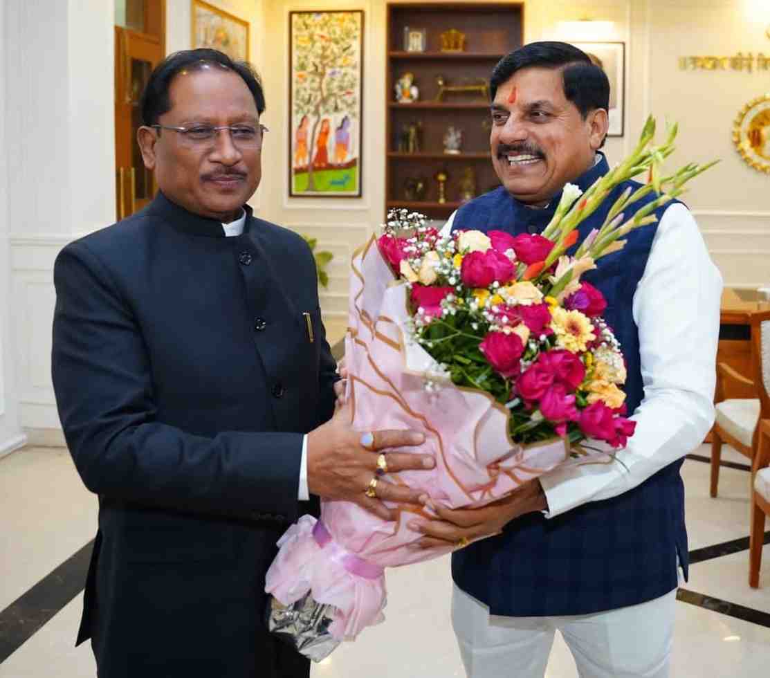 मुख्यमंत्री विष्णु देव साय ने भोपाल में मुख्यमंत्री डॉ.मोहन यादव से की सौजन्य भेंट
