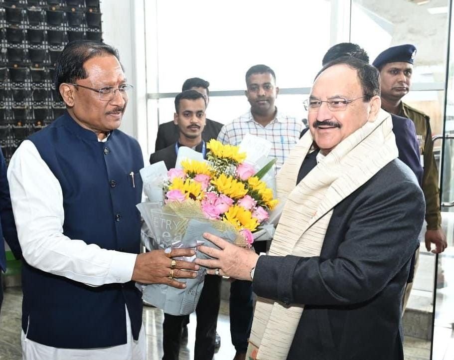 मुख्यमंत्री विष्णुदेव साय ने केंद्रीय स्वास्थ्य एवं परिवार कल्याण मंत्री जे पी नड्डा का किया आत्मीय स्वागत मुख्यमंत्री विष्णुदेव साय ने केंद्रीय स्वास्थ्य एवं परिवार कल्याण मंत्री जे पी नड्डा का किया आत्मीय स्वागत