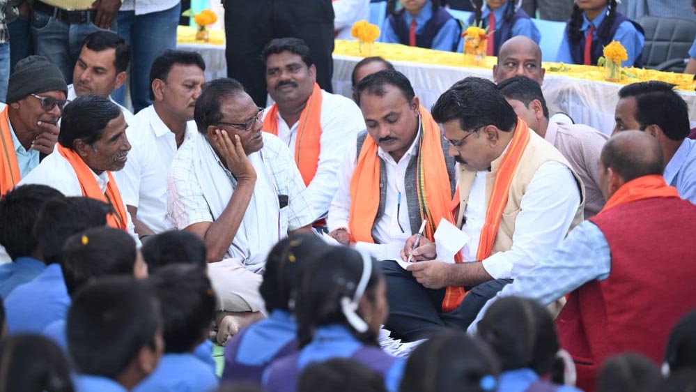 रायपुर : मुख्यमंत्री  विष्णुदेव साय के नेतृत्व में ग्रामीण बुनियादी ढांचे को मिल रही मजबूती– उपमुख्यमंत्री  विजय शर्मा