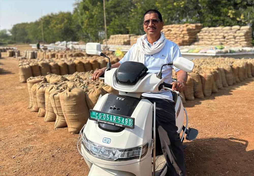 रायपुर : समर्थन मूल्य से आत्मनिर्भरता तक: किसान हंसराज साहू की मेहनत ने बदली रफ्तार