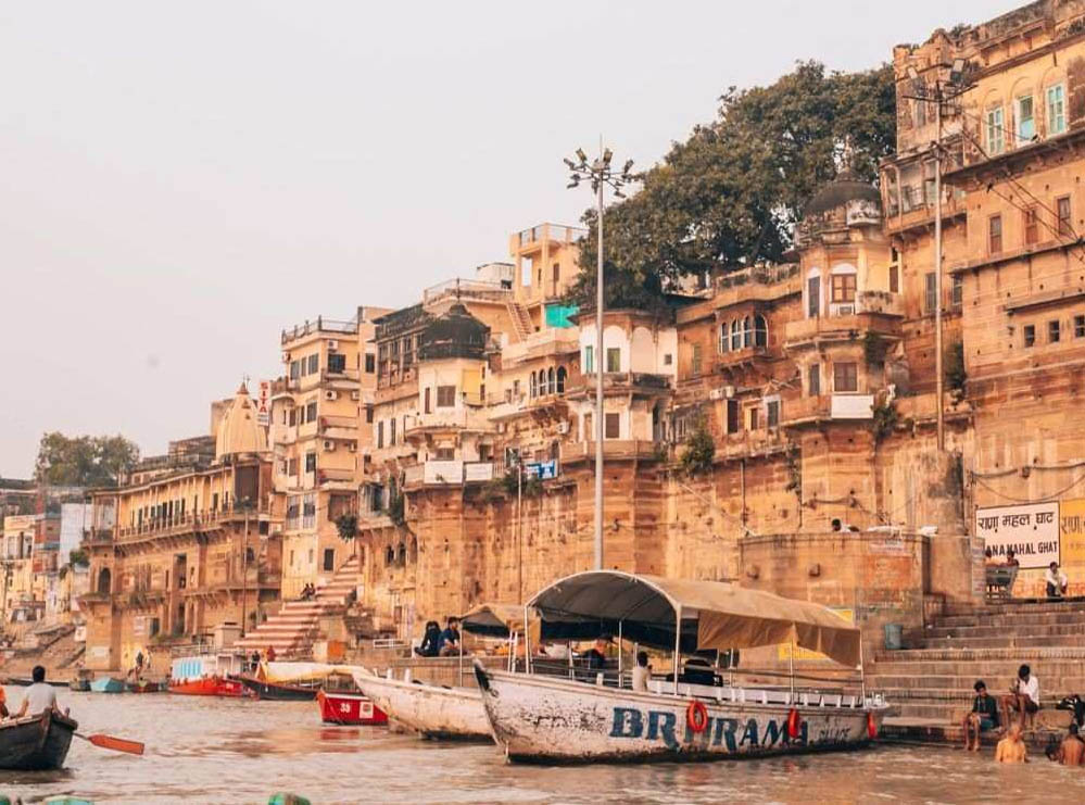 काशी ने अंतरराष्ट्रीय पर्यटन मानचित्र पर अपनी सशक्त उपस्थिति दर्ज कराई काशी ने अंतरराष्ट्रीय पर्यटन मानचित्र पर अपनी सशक्त उपस्थिति दर्ज कराई