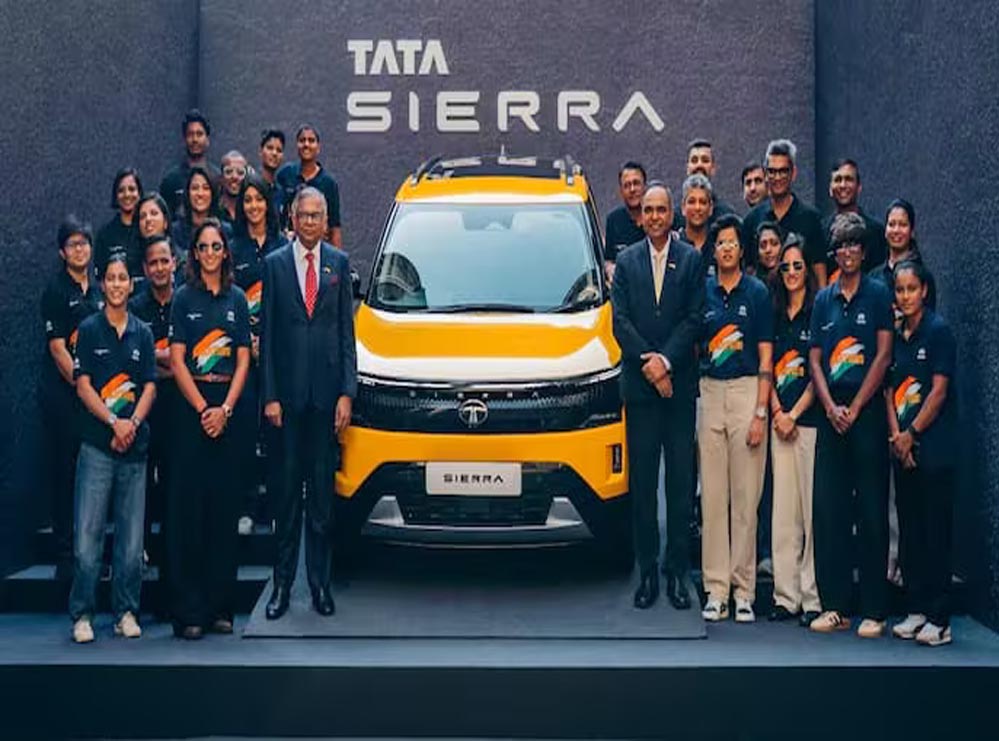 TATA ने निभाया वादा: विश्वविजेता बेटियों को गिफ्ट की नई SIERRA