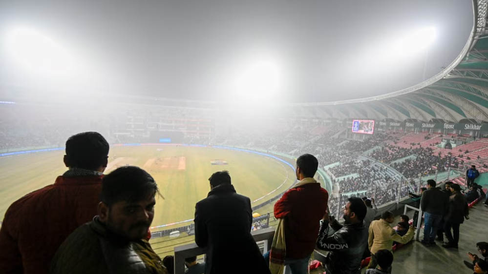 कोहरे ने बाधित किया T20 मैच: लखनऊ में भारत–अफ्रीका का चौथा गेम रद्द कोहरे ने बाधित किया T20 मैच: लखनऊ में भारत–अफ्रीका का चौथा गेम रद्द