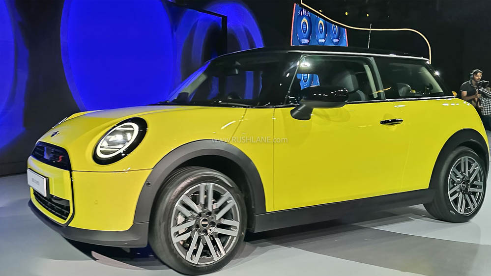 MINI Cooper S भारत में हुई लॉन्च, कीमत ₹58.50 लाख और बनी सबसे किफायती कन्वर्टिबल MINI Cooper S भारत में हुई लॉन्च, कीमत ₹58.50 लाख और बनी सबसे किफायती कन्वर्टिबल