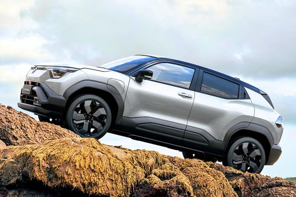 2 दिसंबर को लॉन्च होगी Maruti Suzuki e-Vitara, जानें इसकी फीचर्स और रेंज 2 दिसंबर को लॉन्च होगी Maruti Suzuki e-Vitara, जानें इसकी फीचर्स और रेंज