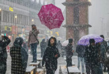 उत्तर भारत में ठंड और कोहरा जारी: कश्मीर में बर्फबारी, कानपुर में स्कूल टाइम बदले, दिल्ली एयरपोर्ट पर एडवाइजरी