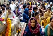 श्रीलंका पर धमाकेदार जीत के बाद भारतीय महिला टीम ने नरसिंह स्वामी मंदिर में लिया आशीर्वाद